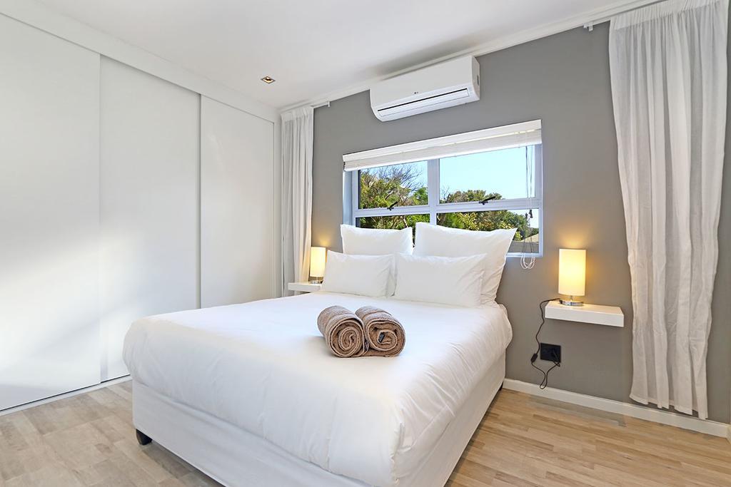 Valtameri By Totalstay Camps Bay Extérieur photo