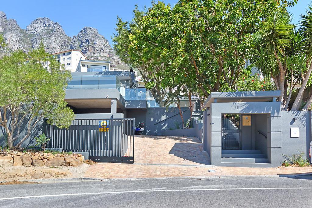 Valtameri By Totalstay Camps Bay Extérieur photo