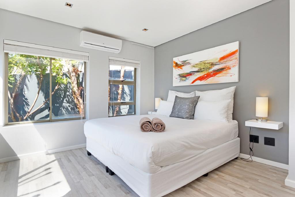 Valtameri By Totalstay Camps Bay Extérieur photo